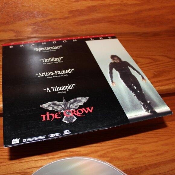 3/$88❤️flawless disc THE CROW Widescreen Laserdisc THX Miramax Brandon Lee - Picture 4 of 4